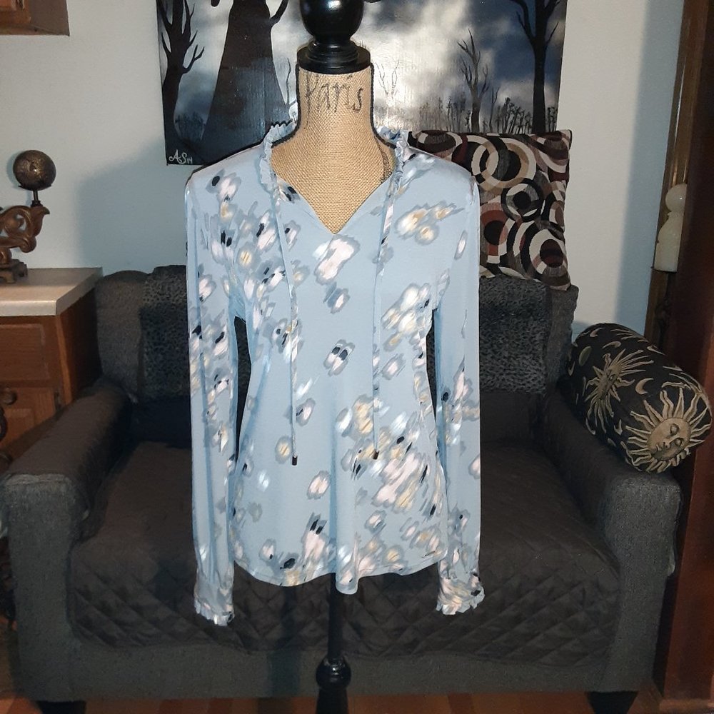 womans Calvin Klein long sleeve shirt size small